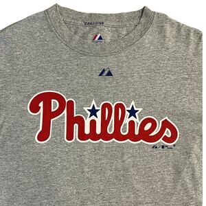 Philadelphia Phillies Red w/ Blue Stars Grey Short Sleeve T Shirt Majestic Small